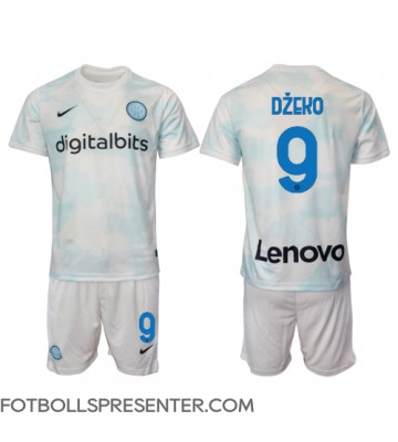 Inter Milan Edin Dzeko #9 Bortatröja Barn 2022-23 Kortärmad (+ korta byxor)